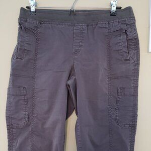 GUC Women's Eddie Bauer capris size 10